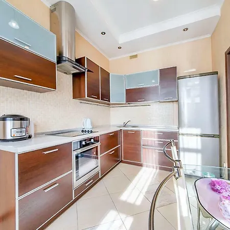 Helen Apartmens
